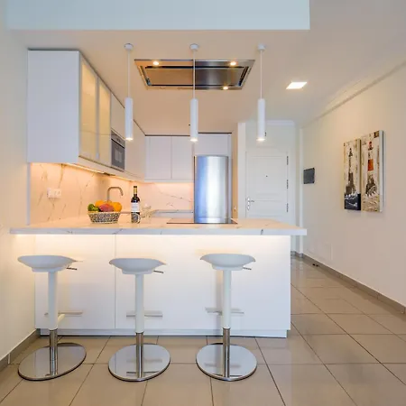 Apartment Mogan Beachfront | Carmitathome *